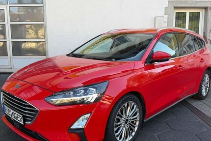 Ford Focus 88.997 km 16.480 &euro; Aglasterhausen 74858