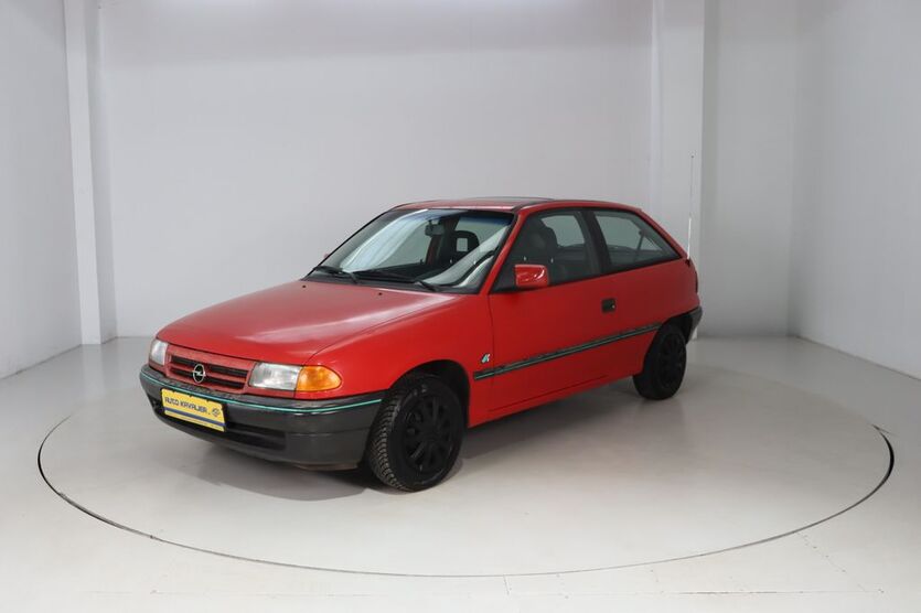Opel Astra 72.756 km 1.790 € Dresden 01237