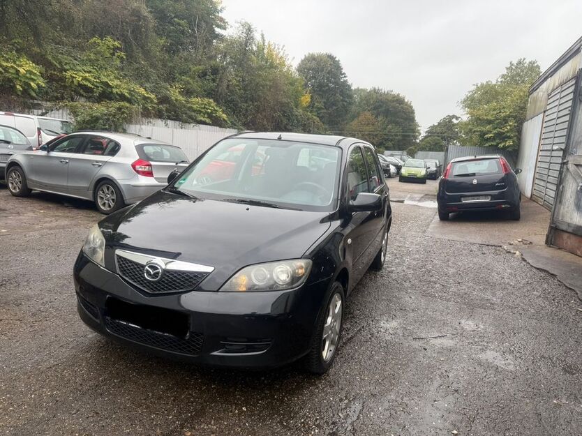 Mazda 2 209.000 km 1.990 € Essen 45143