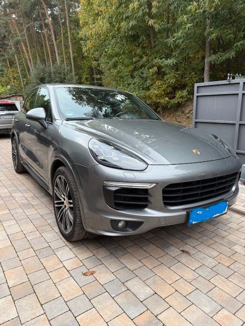 Porsche Cayenne 240.000 km 28.200 € Bad Dürkheim 67098