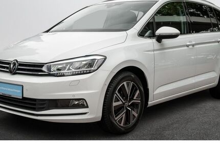 VW Touran 90.800 km 25.989 &euro; Hamburg 22457