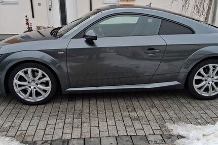 Audi TT 75.000 km 23.900 &euro; Pölchow 18059