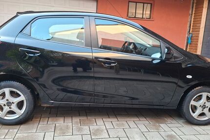 Mazda 2 102.000 km 1.950 &euro; Arzberg 95659