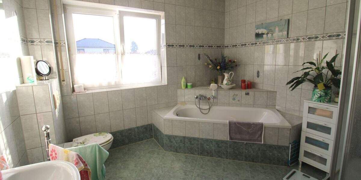 Einfamilienhaus Gotha Siebleben - 3 Zimmer, 90 m&sup2;, 250.000&euro; | Angebot:25780392