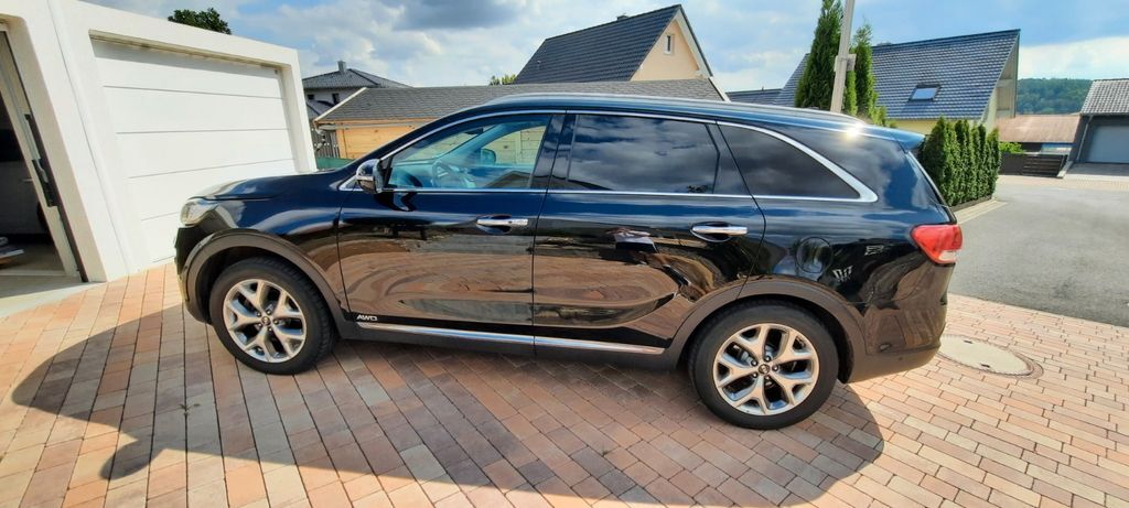 Kia Sorento 124.500 km 19.990 € Karbach 97842