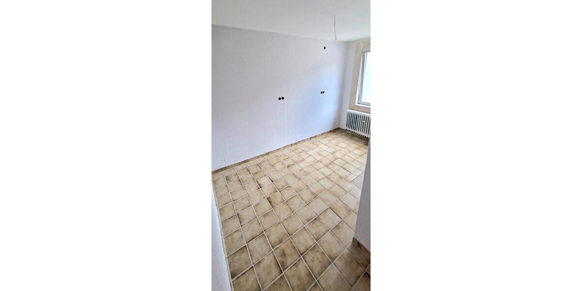 Gepflegtes Einfamilienhaus, mit großem Garten und Stellplatz 5 zimmer