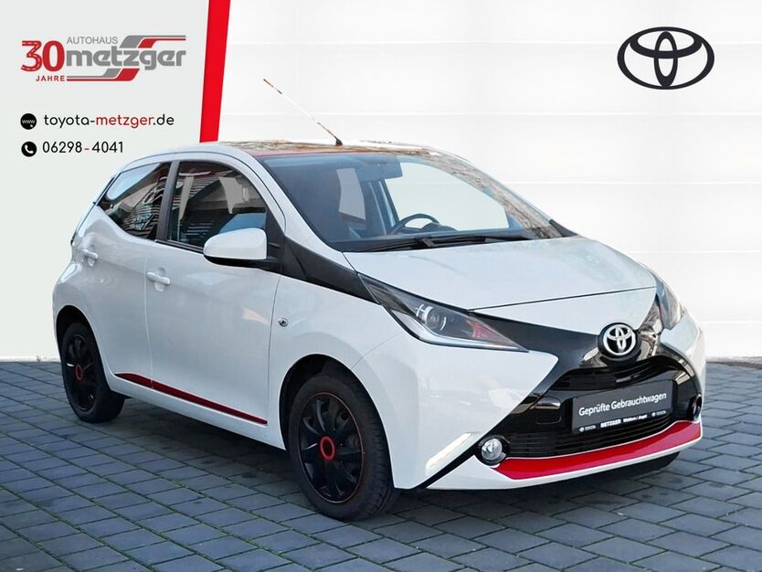 Aygo (X)