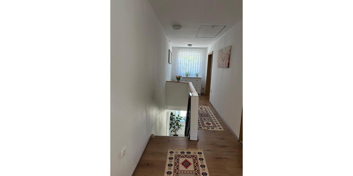 Einfamilienhaus Obertraubling - 6 Zimmer, 190 m&sup2;, 530.000&euro; | Angebot:27055054