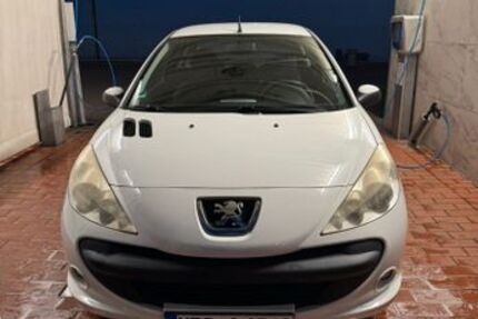 Peugeot 206 135.000 km 600 &euro; Oberhausen 46147