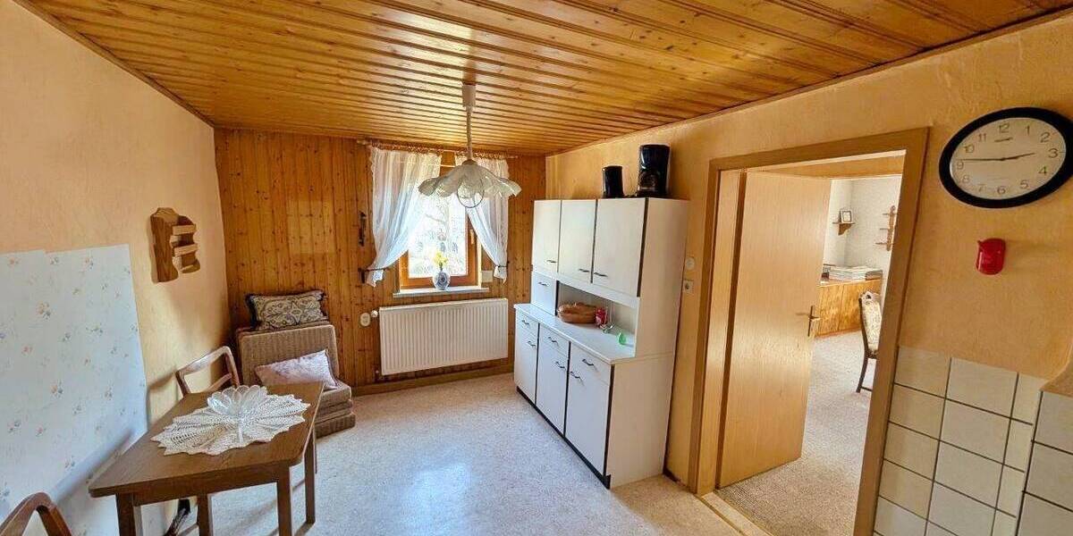 Einfamilienhaus Hildburghausen Weitersroda - 4 Zimmer, 110 m&sup2;, 49.000&euro; | Angebot:25679339