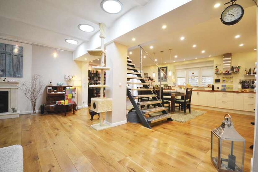 Wohnung zum Mieten in Düsseldorf 2.980 € 256 m²
