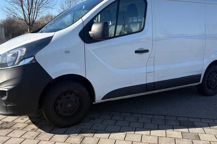 Opel Vivaro 98.000 km 9.600 &euro; Schernfeld 85132