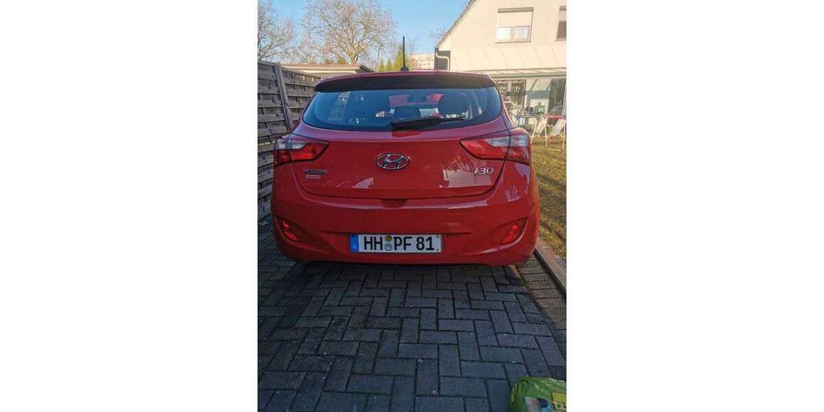 Hyundai i30 82.200 km 7.600 &euro; Hamburg 22523