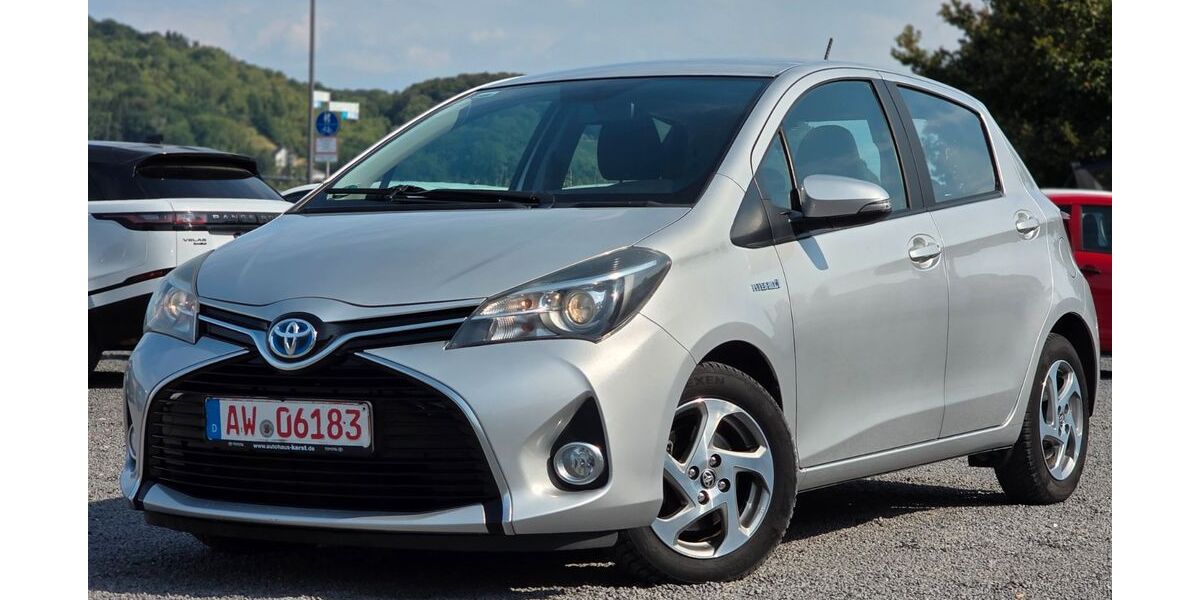 Toyota Yaris 74.000 km 11.990 &euro; Oberwinter 53424