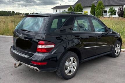 Mercedes-Benz ML 350 305.000 km 7.770 &euro; Straßkirchen 94342