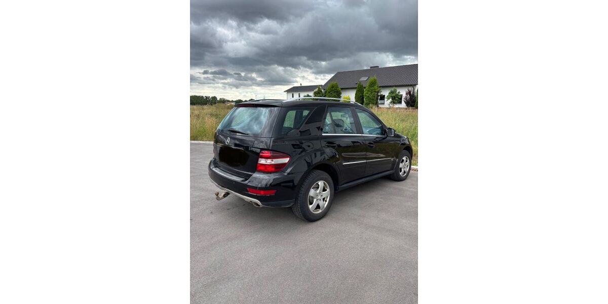 Mercedes-Benz ML 350 305.000 km 7.770 &euro; Straßkirchen 94342