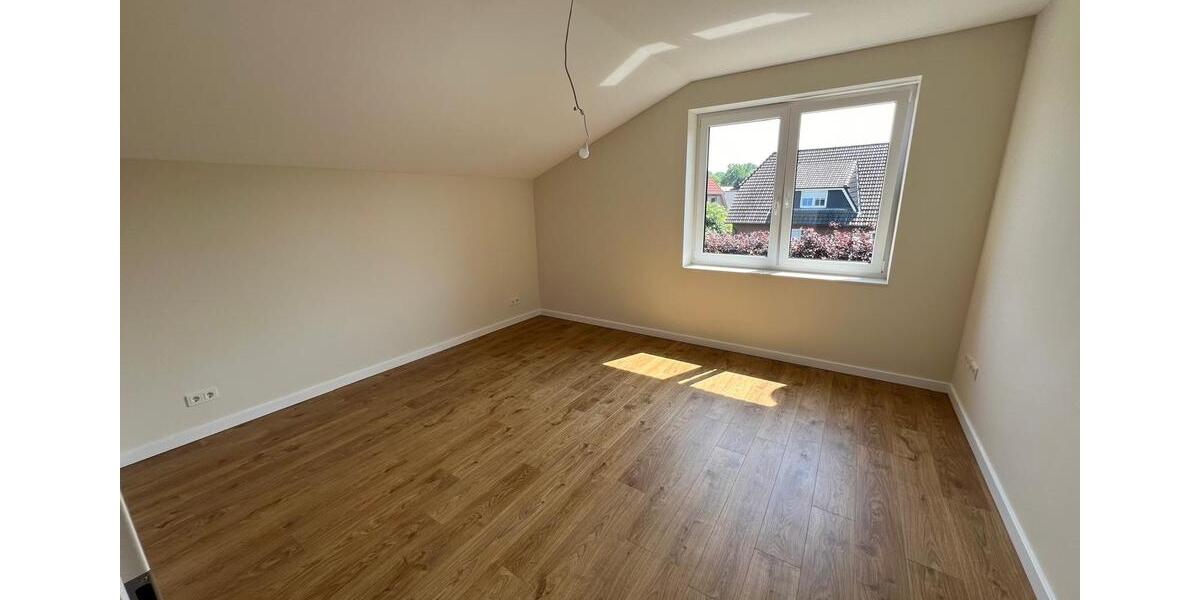 Doppelhaushälfte Bremervörde - 4 Zimmer, 140 m&sup2;, 1.600&euro; | Angebot:25236575