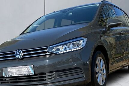 VW Touran 103.857 km 22.880 &euro; Viersen 41751