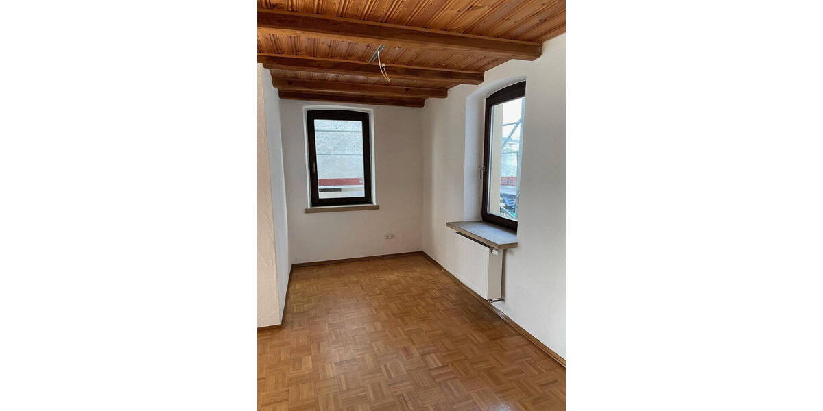 Mehrfamilienhaus, Wohnhaus Freinsheim - 4 Zimmer, 136 m&sup2;, 1.250&euro; | Angebot:25957442