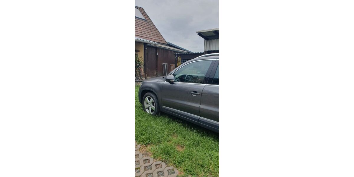 VW Tiguan 115.000 km 14.700 € Ehrenfriedersdorf 09427