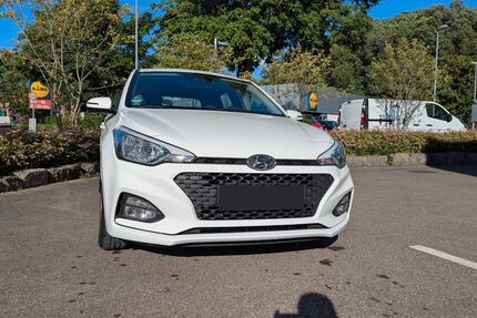 Hyundai i20 86.500 km 8.699 &euro; Stuttgart 70563