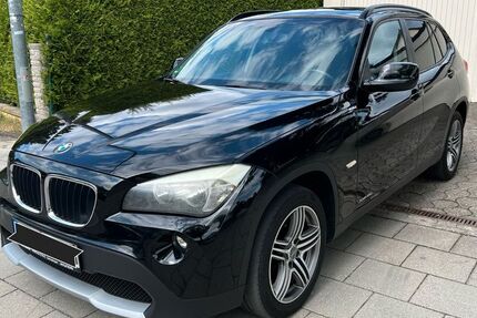 BMW X1 138.000 km 5.900 &euro; München 81243