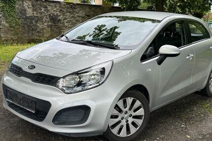 Kia Rio 64.000 km 5.999 &euro; Limburg - Eschhofen 65552