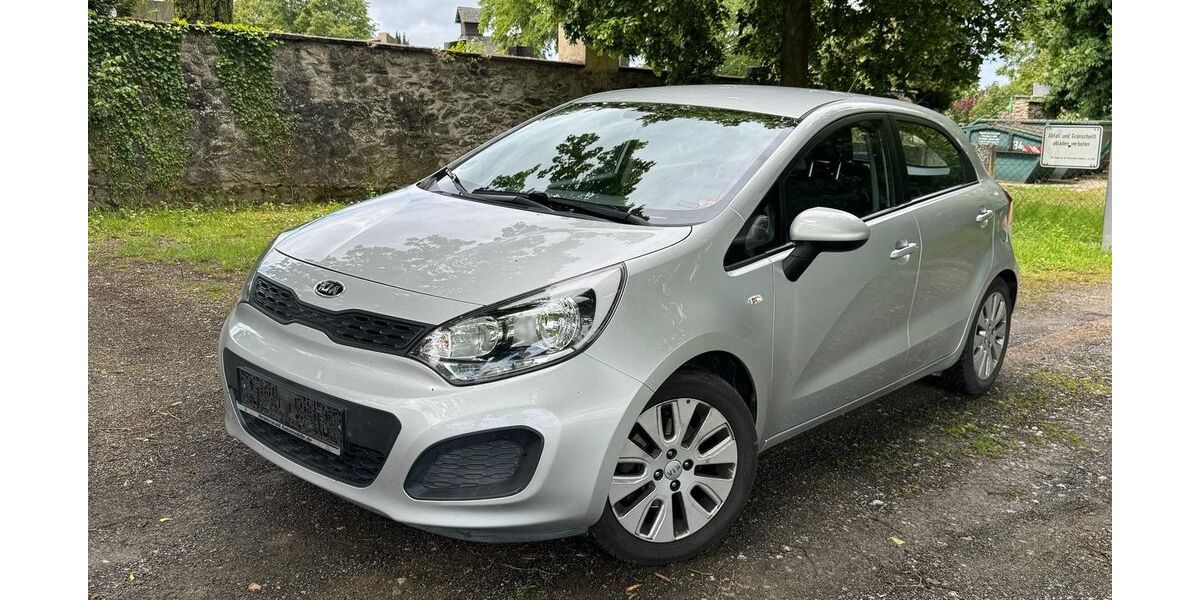 Kia Rio 64.000 km 5.999 &euro; Limburg - Eschhofen 65552