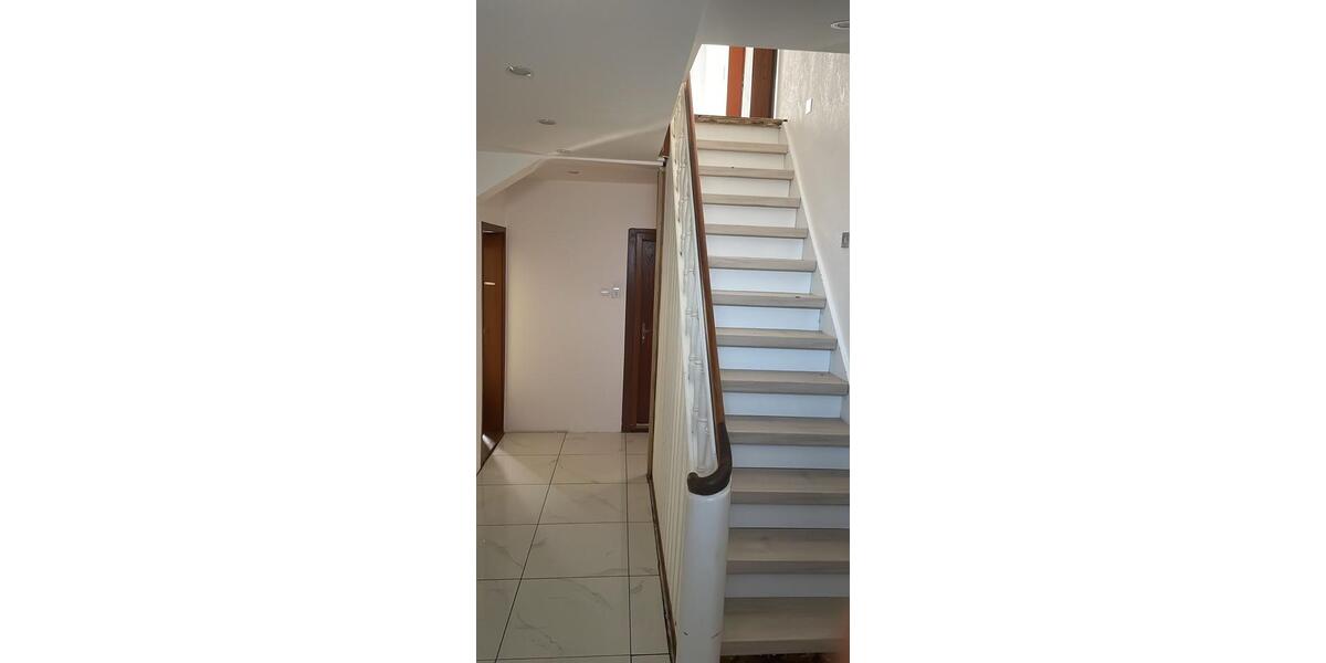 Einfamilienhaus Giesen - 5 Zimmer, 145 m&sup2;, 199.999&euro; | Angebot:26501433