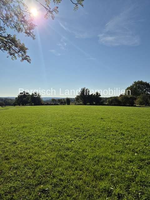 Grundstück zu verkaufen in Wiehl Drabenderhöhe 450.000 € 2550 m² zimmer