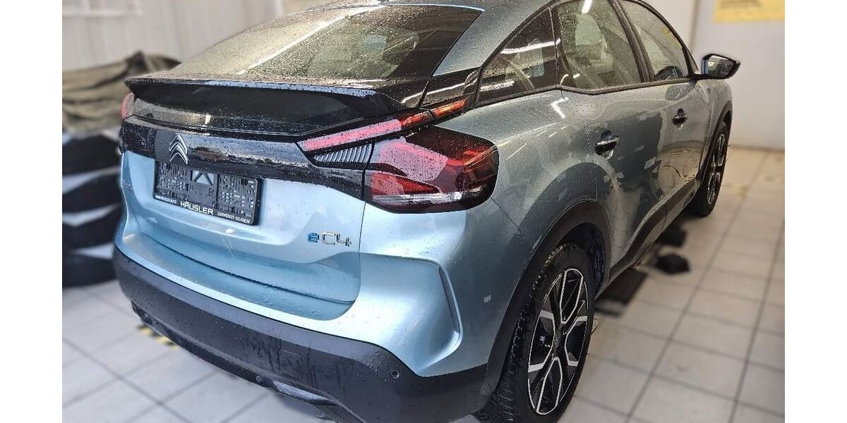 Citroen C4 35.600 km 16.799 &euro; Westoverledingen 26810