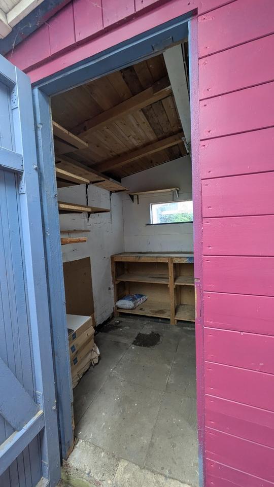 Wochenendhaus Tinyhouse Holzhaus in einem Wochenendgebiet