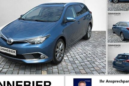 Toyota Auris 95.198 km 9.980 &euro; Leipzig 04158
