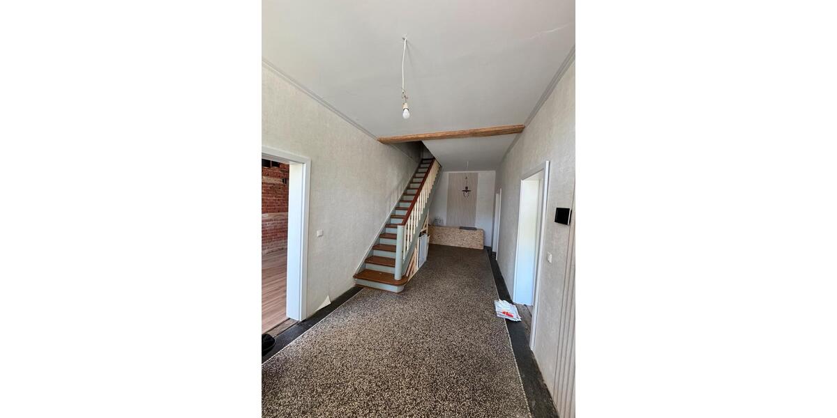 Einfamilienhaus Lübbow - 8 Zimmer, 130 m&sup2;, 244.500&euro; | Angebot:26348782