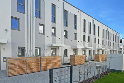 Haus Nürnberg Almoshof - 4 Zimmer, 105 m&sup2;, 1.890&euro; | Angebot:26313322