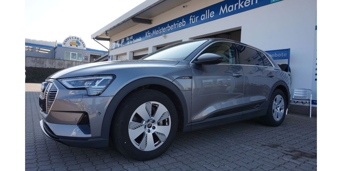 Audi e-tron 49.800 km 27.900 &euro; Bodenwerder 37619