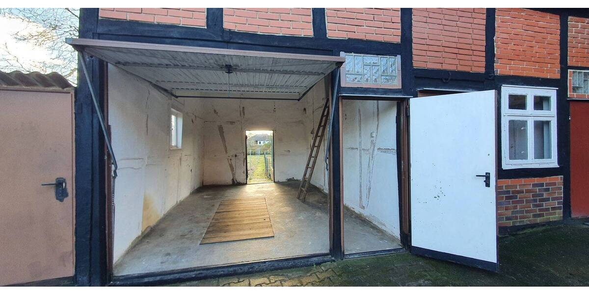 Stadtnahes Wohnen auf großem Grundstück - Viel Platz für Ihre Ideen - Einfamilienhaus Dannenberg | Angebot:26019453