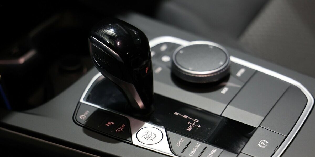 BMW 120d Advantage / LED / LIVE-COCKPIT-PRO+NAVI+ 98.000 km 20.991 &euro; Hamm 59077