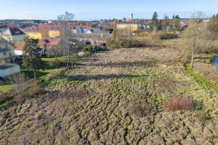 Grundstück in Hemau 899.000 € 8228 m²