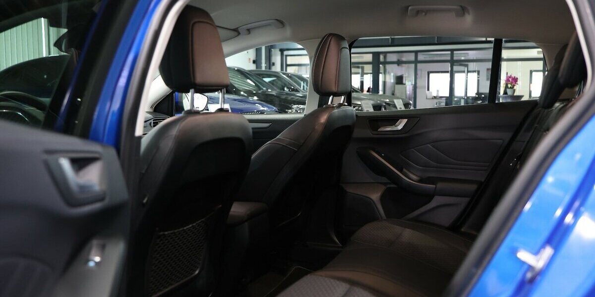 Ford Focus Tunier 2.0 EcoBlue TITANIUM 114.000 km 12.444 &euro; Hamm 59077