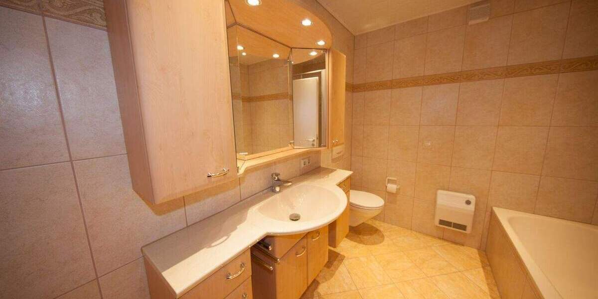 Etagenwohnung Bad Rodach Rodach - 4 Zimmer, 97 m&sup2;, 219.000&euro; | Angebot:25916702