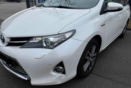 Toyota Auris 316.000 km 6.800 € Berlin 13055