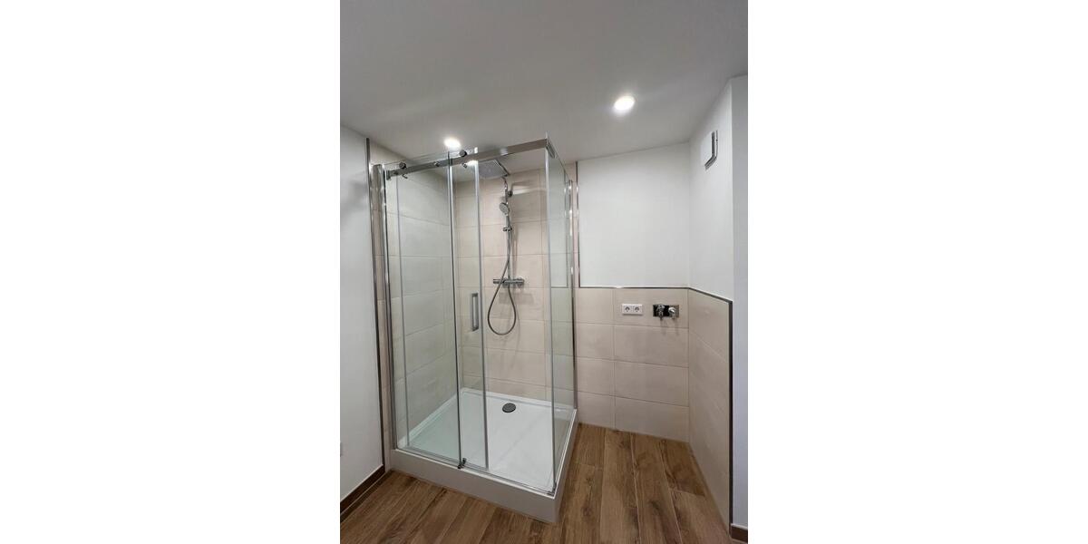 Etagenwohnung Sundern (Sauerland) - 4 Zimmer, 60 m&sup2;, 450&euro; | Angebot:26409894