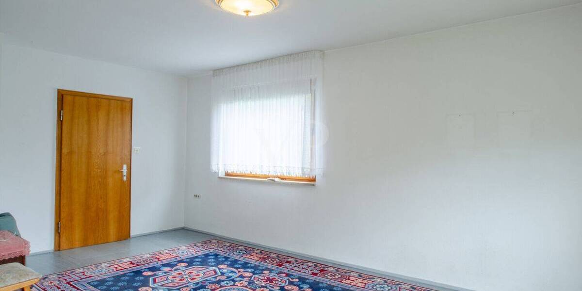 Einfamilienhaus Steinbach-Hallenberg Hallenberg - 7 Zimmer, 164 m&sup2;, 199.000&euro; | Angebot:26763281