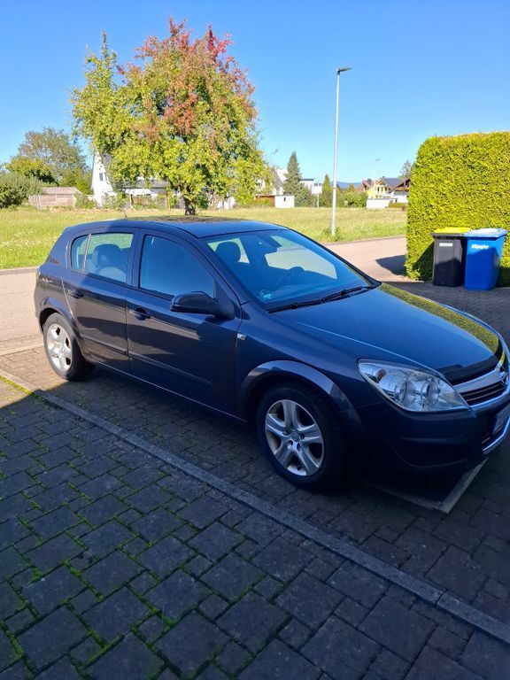 Opel Astra 171.000 km 4.550 € Trossingen 78647
