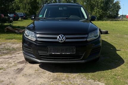 VW Tiguan 182.626 km 8.500 &euro; Lathen 49762