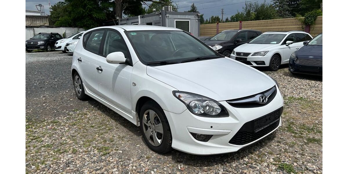 Hyundai i30 168.000 km 2.350 &euro; Mainz-Kastel 55252