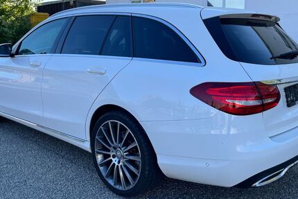 Mercedes-Benz C 250 268.000 km 12.500 € Lübeck 23560