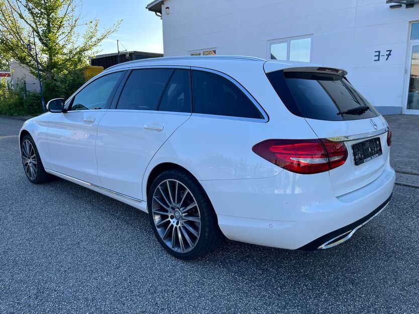 Mercedes-Benz C 250 268.000 km 12.500 € Lübeck 23560