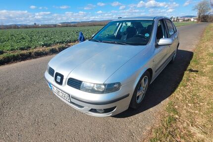 Seat Leon 236.069 km 2.499 &euro; Bendorf 56170